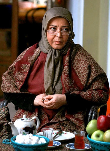 بیوگرافی نادیا دلدار گلچین