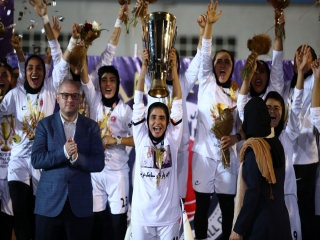 پایان لیگ فوتبال بانوان با قهرمانی تیم خاتون بم