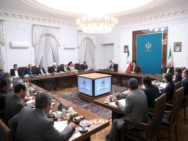 بسته بانک مرکزی برای اختیار مهار قیمت ارز تصویب شد بسته بانک مرکزی برای اختیار مهار قیمت ارز تصویب شد