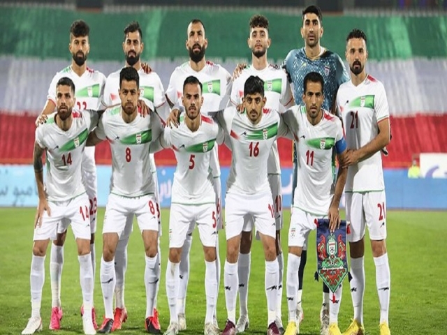 ایران برابر روسیه پیراهن سفید می پوشد ایران برابر روسیه پیراهن سفید می پوشد
