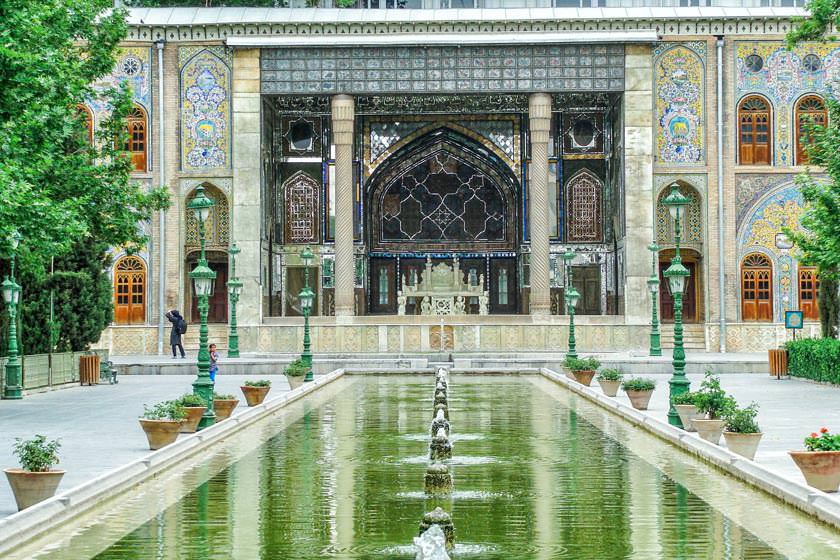 ایوان تخت مرمر ( کاخ گلستان)