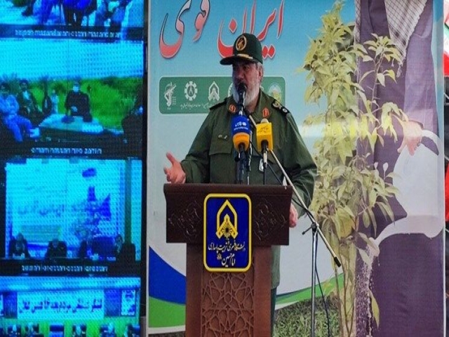 مراسم درختکاری سپاه پاسداران برگزار شد مراسم درختکاری سپاه پاسداران برگزار شد