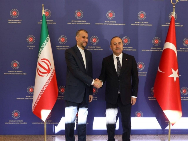 وزرای خارجه ترکیه و ایران دیدار و گفتگو کردند