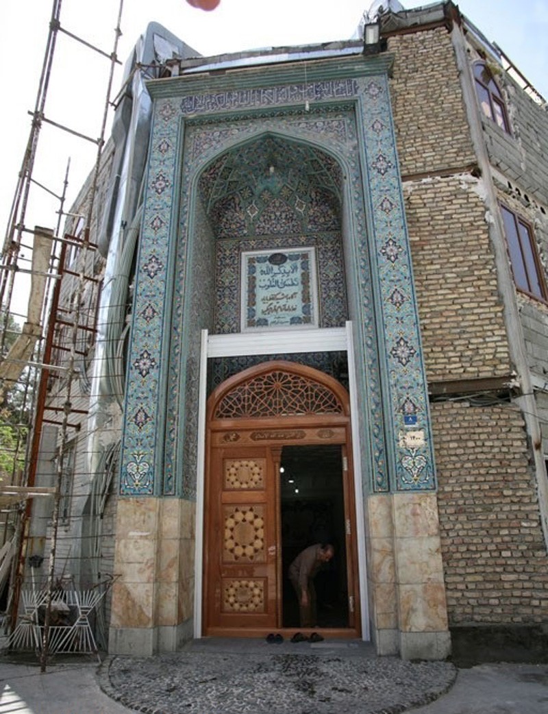 چهارراه ادیان تهران