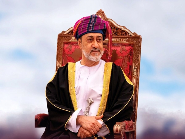 سلطان عمان فردا به ایران سفر می‌کند