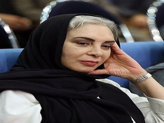 افسانه بایگان از این پس کلاه می گذارد