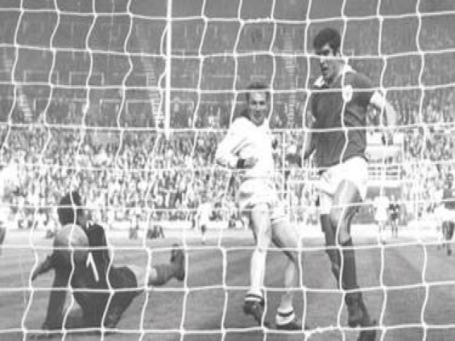 فینال لیگ قهرمانان اروپا(1963): اولین قهرمانی میلان
