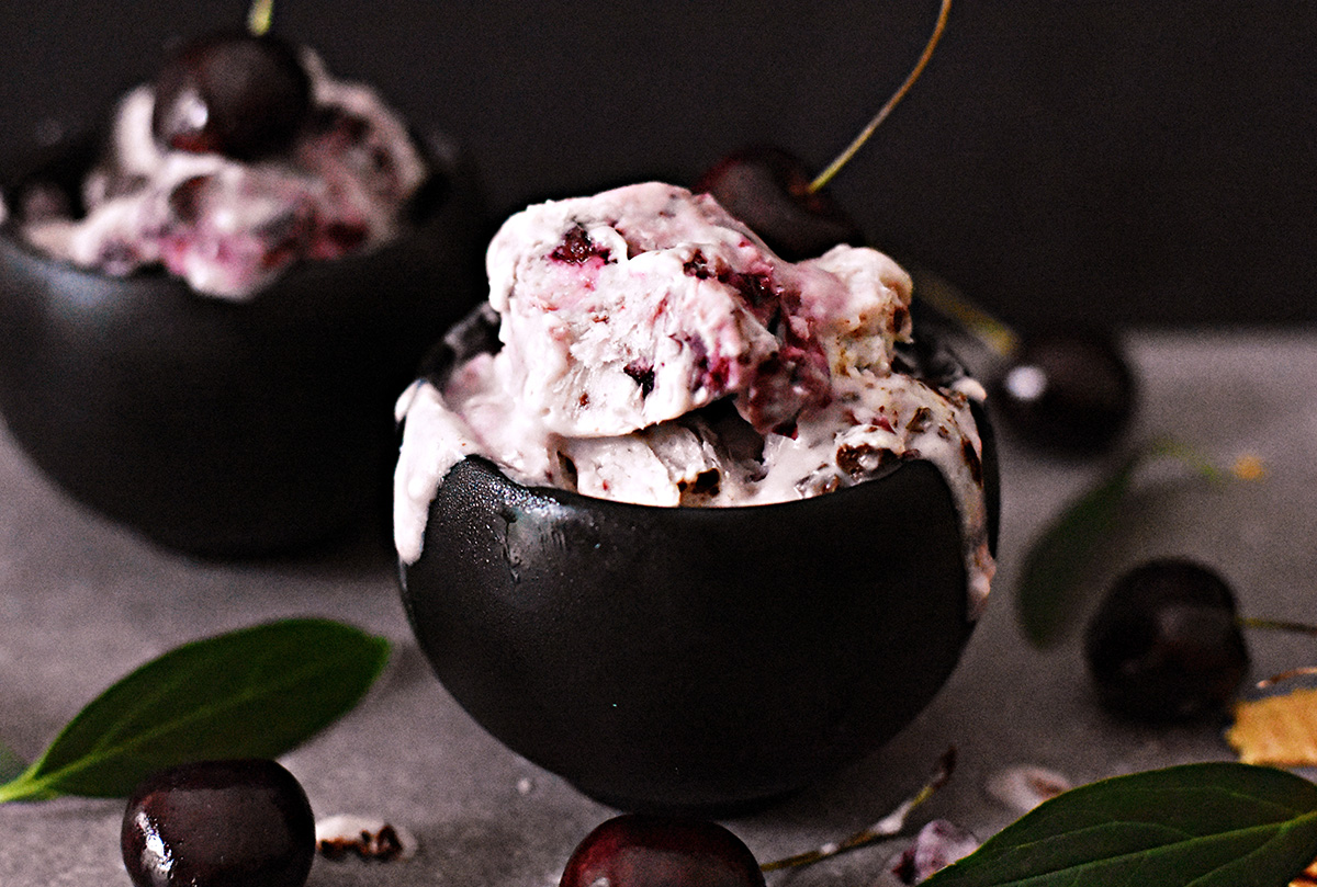 طرز تهیه بستنی گیلاس