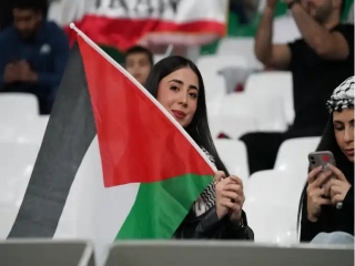 تماشاگران دیدار ایران و فلسطین