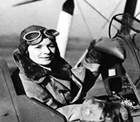 19 فروردین؛ فوت عفت تجارتچی (اولین خلبان زن ایرانی)