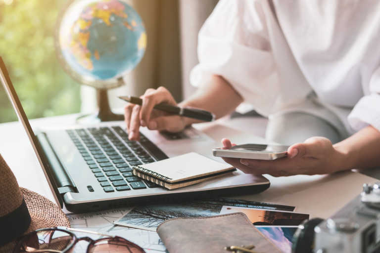 چگونه بلیط هواپیما را آنلاین و امن خریداری کنیم؟