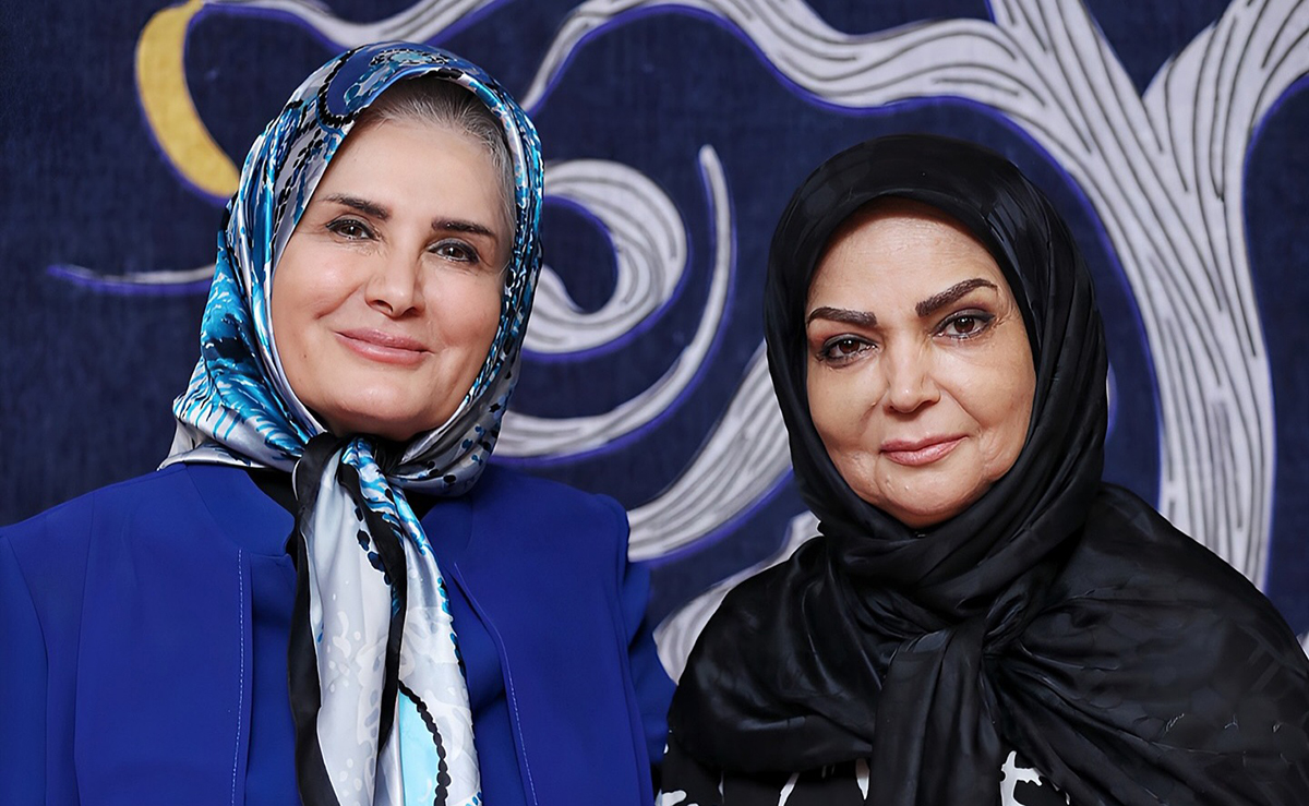 گیتی خامنه و الهه رضایی در اکران فیلم باغ کیانوش