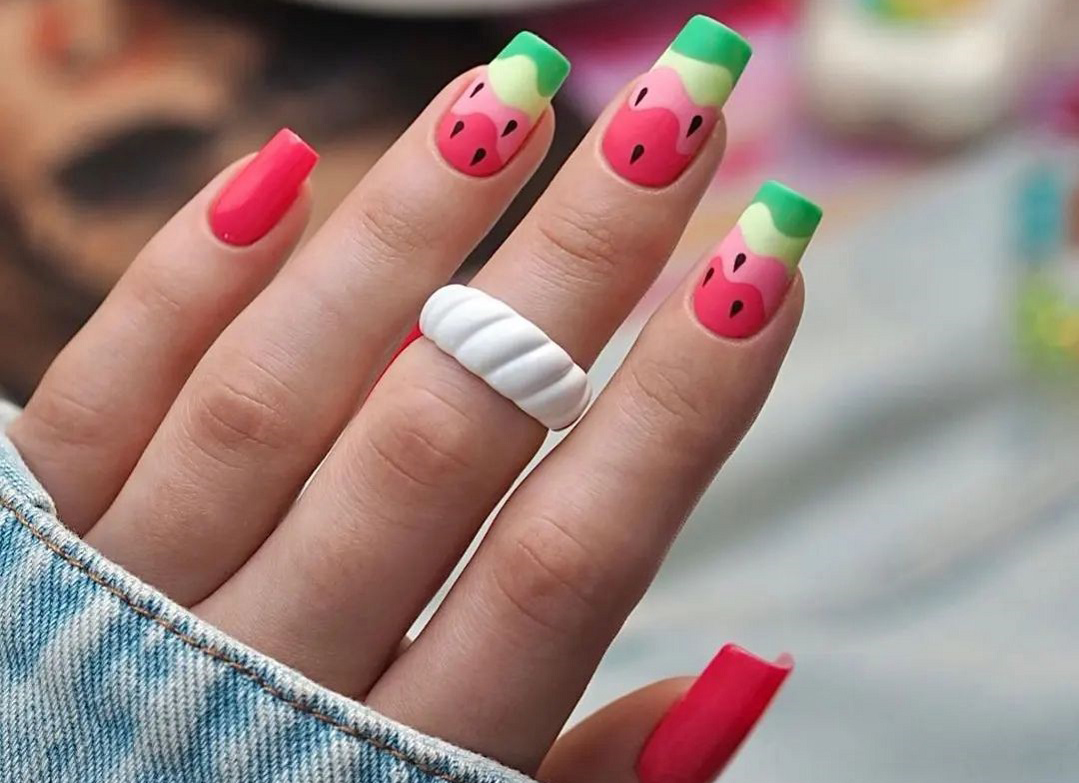 طراحی ناخن ویژه شب یلدا