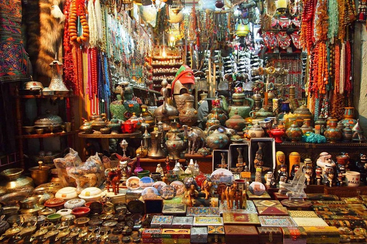  بازار مطرح مسقط: گشتی در قلب تاریخ و تجارت عمان