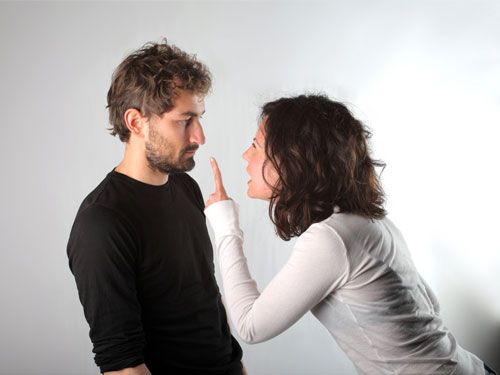 چرا مردها به عشق اهمیت کمتری می دهند؟