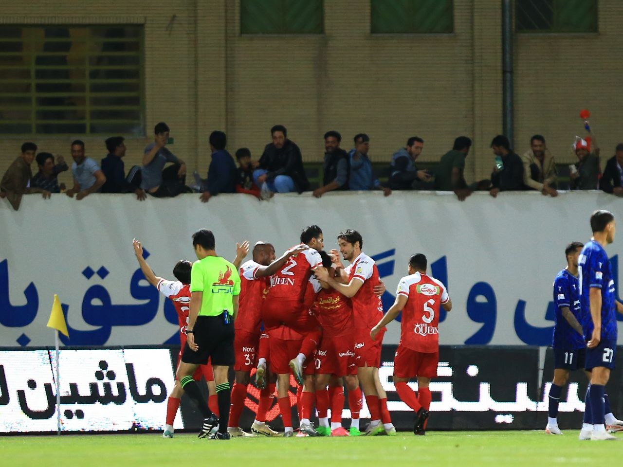 گل گهر- پرسپولیس (لیگ برتر فوتبال؛ 04-1403)