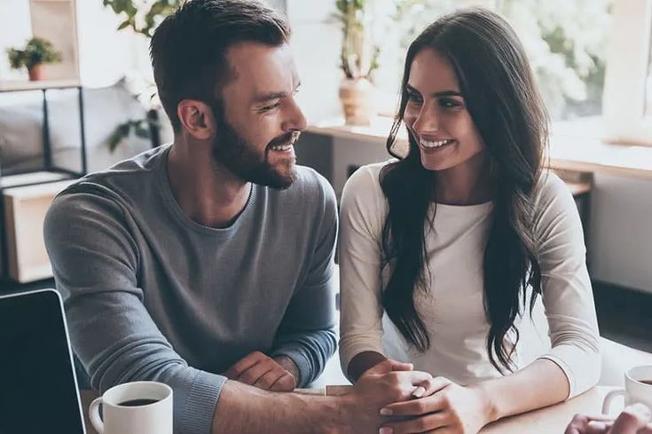 من و همسرم یک زندگی عاشقانه داریم زیرا ...