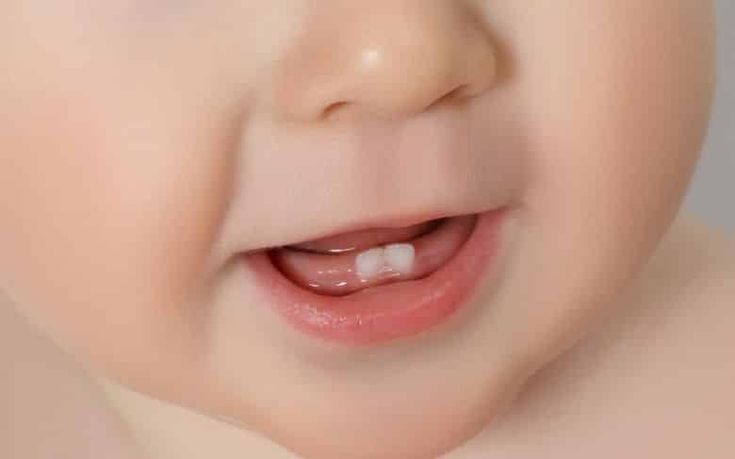 وقتی کودک دندان در می‎آورد