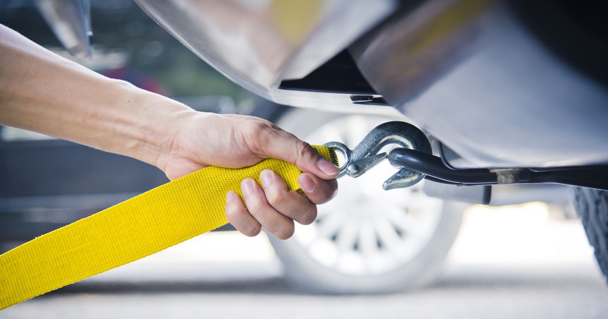 روشن کردن ماشین با طناب