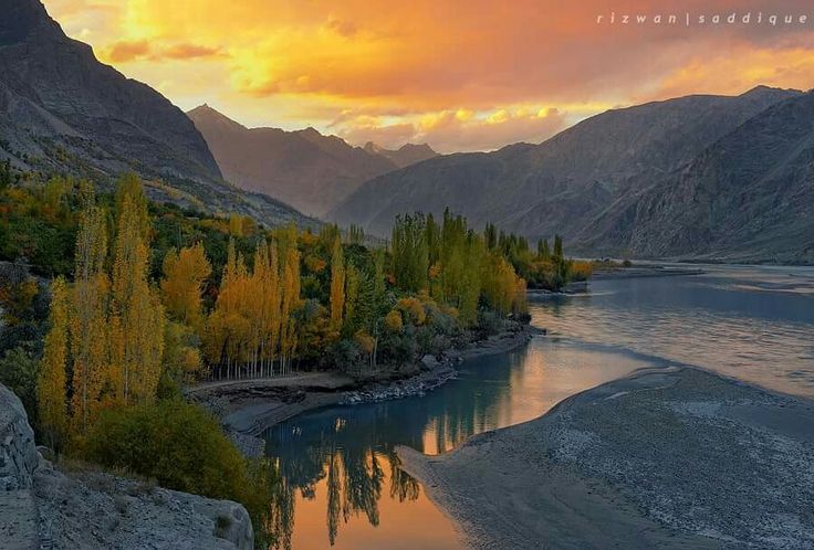 روز آفتابی برفی در کرج