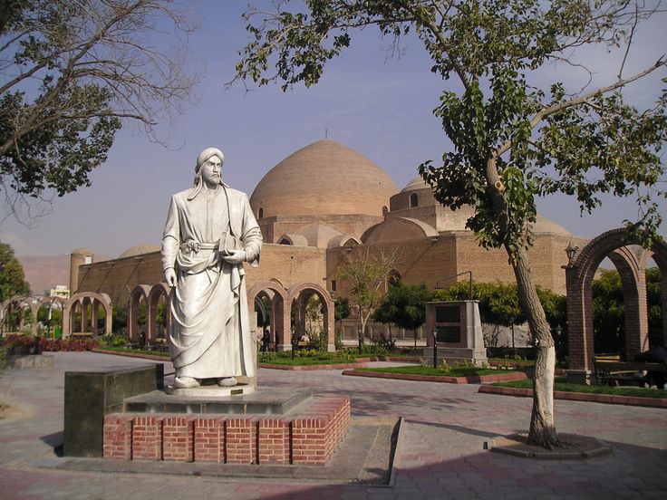 مجسمه خاقانی تبریز
