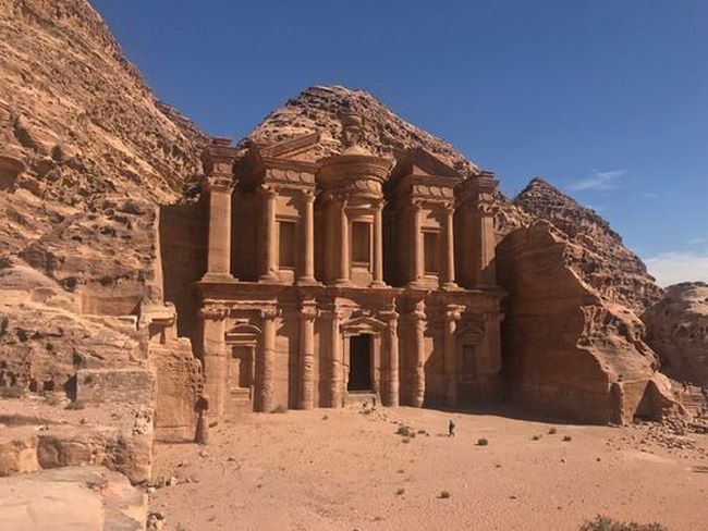 Al-Khazneh Al-Khazneh