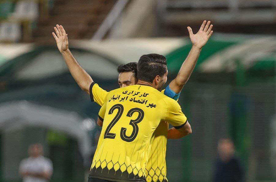 ملوان- سپاهان (لیگ برتر فوتبال؛ 04-1403)