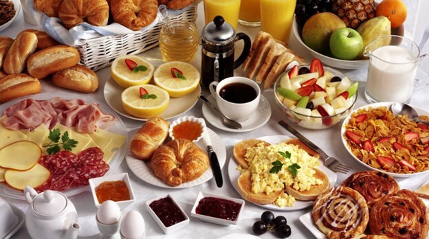 صبحانه هتل لیلیوم کیش تجربه ای خاطره انگیز