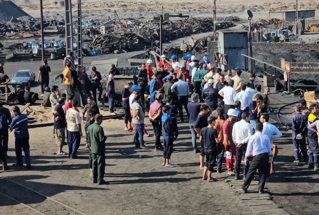 انفجار در معدن طبس؛ فعلا 52 فوتی