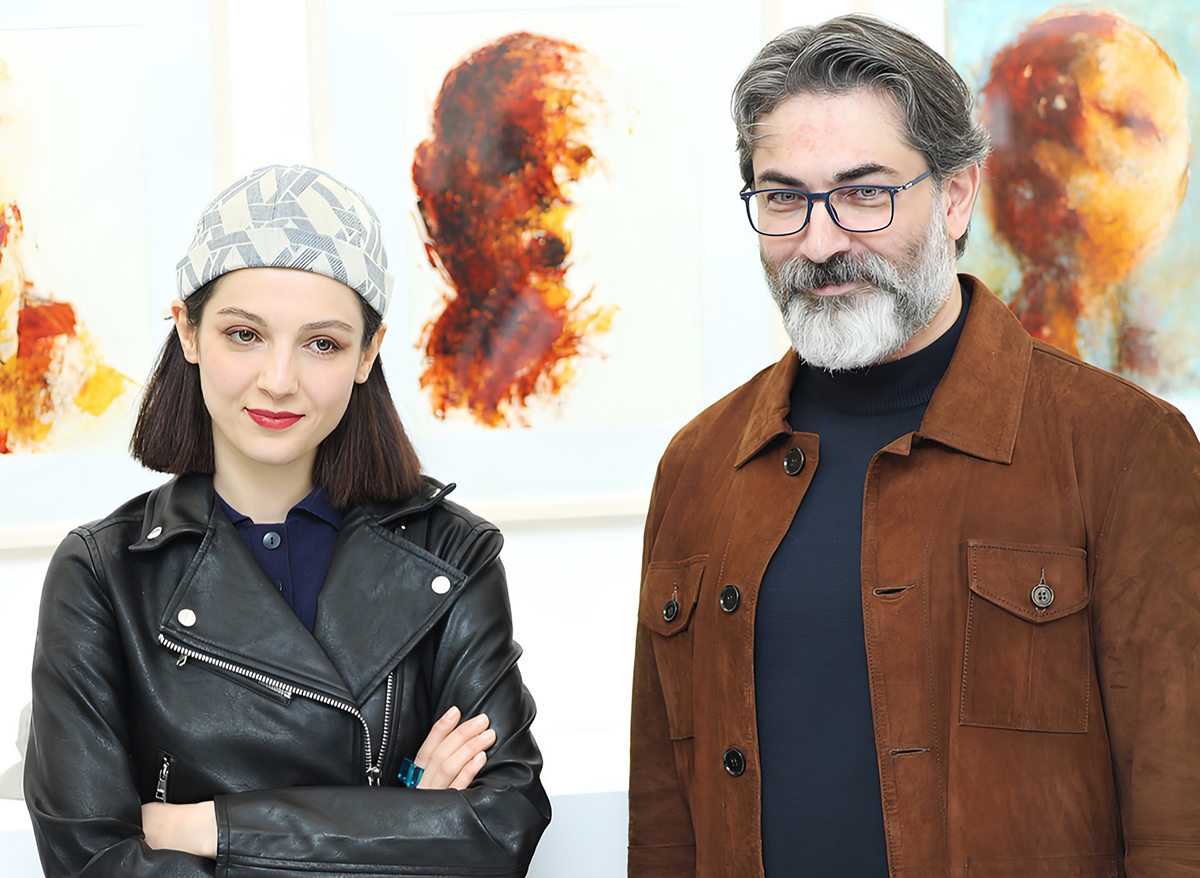 استایل پارسا پیروزفر و مهسا حجازی در نمایشگاه آثار تجسمی سینماگران