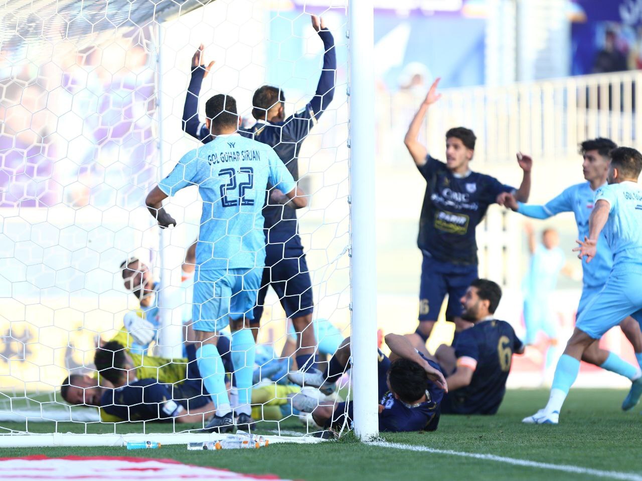 گل گهر سیرجان- چادرملو اردکان (لیگ برتر؛ 04-1403)