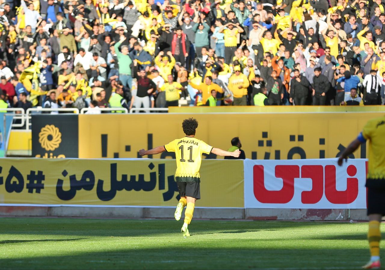 سپاهان- ذوب آهن( لیگ برتر 04-1403) سپاهان- ذوب آهن( لیگ برتر 04-1403)