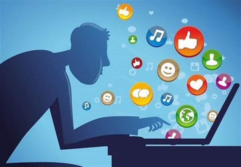 انگ زدن به خود با توجه به اطلاعات کسب شده از فضای مجازی