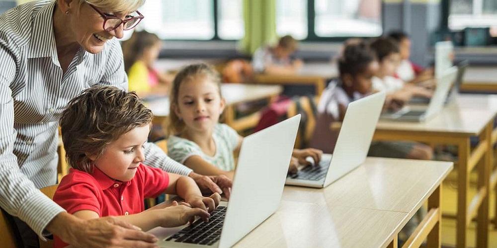 بهترین لپ تاپ برای کودکان و نوجوانان در سال 2025