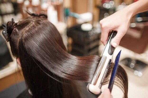پروتئین ‌تراپی مو چیست و چرا متخصصان زیبایی آن را توصیه می‌کنند؟