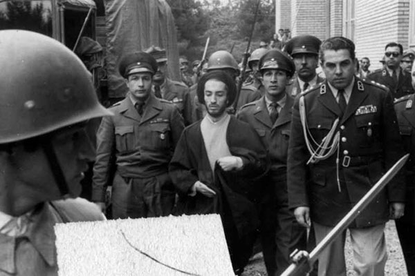 27 دی؛ شهادت نواب صفوی، طهماسبی، برادران واحدی و ذوالقدر از فدائیان اسلام (1334 ه ش)