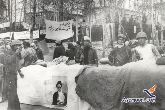 21 بهمن؛ شکسته شدن حکومت نظامی به فرمان حضرت امام خمینی (ره) (1357 ه ش)