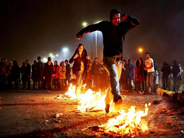 شب چهارشنبه سوری شب چهارشنبه سوری