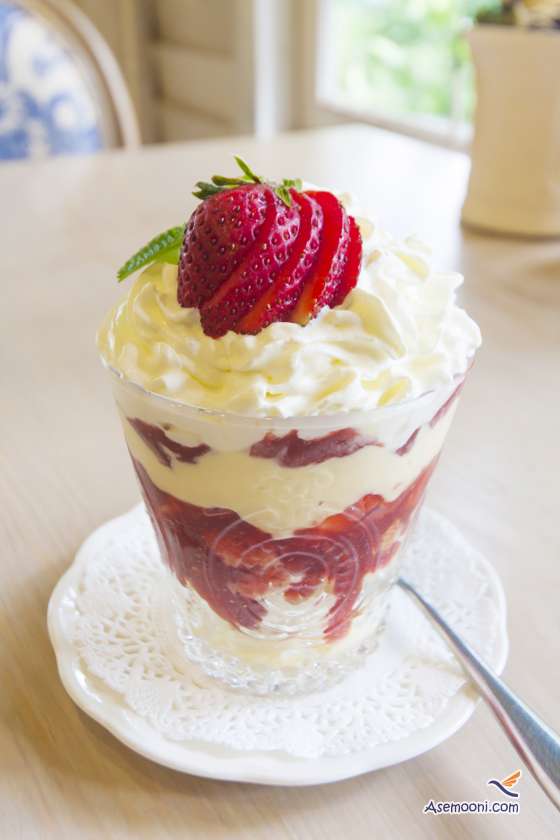 strawberry-trifle