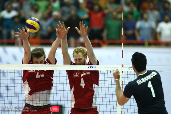 The first home defeat of the national volleyball team(1) The first home defeat of the national volleyball team(1)