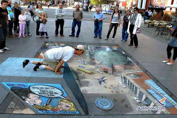 a-three-dimensional-painting-on-the-floor-of-the-street(2)