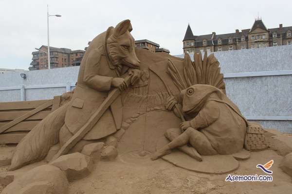 mare-sand-sculptures(10)