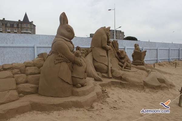 mare-sand-sculptures(9)
