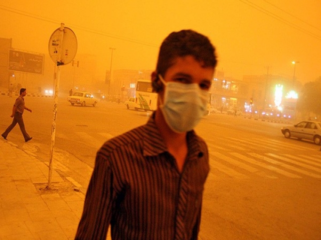 تشکیل ستادی برای مقابله با گرد و غبار/"منشا ریزگردها چیست" جنگ در عراق، خشکسالی 23ساله یا تالاب‌ها؟