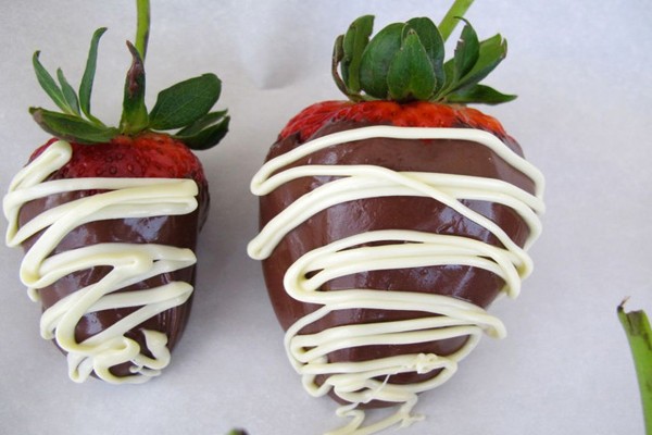 chocolate-dipped-strawberries(1)