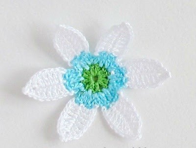 learning-to-weave-a-narcissus-flower(8)