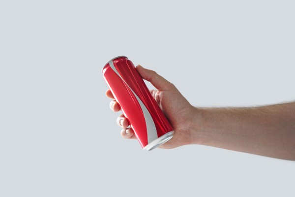 remove-the-label-of-coca-cola-on-the-occasion-of-the-month-of-ramadan