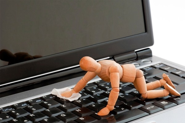 روش صحیح تمیز کردن لپ تاپ