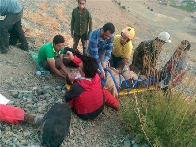 چترباز تهرانی پس از سقوط از مرگ نجات یاف