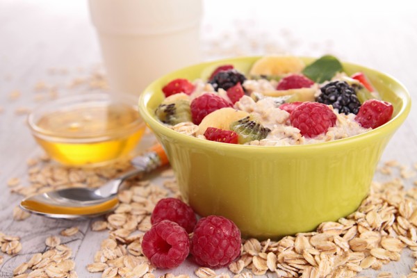 porridge and berries